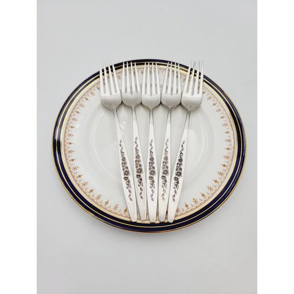 International Deep Silver LAUREL MIST Dinner Forks Set 5 Silverplate Flatware - Picture 1 of 6